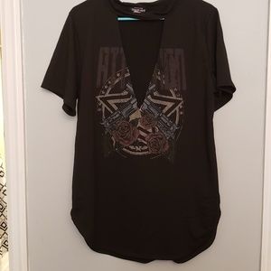 Fashion Nova Choker Tee